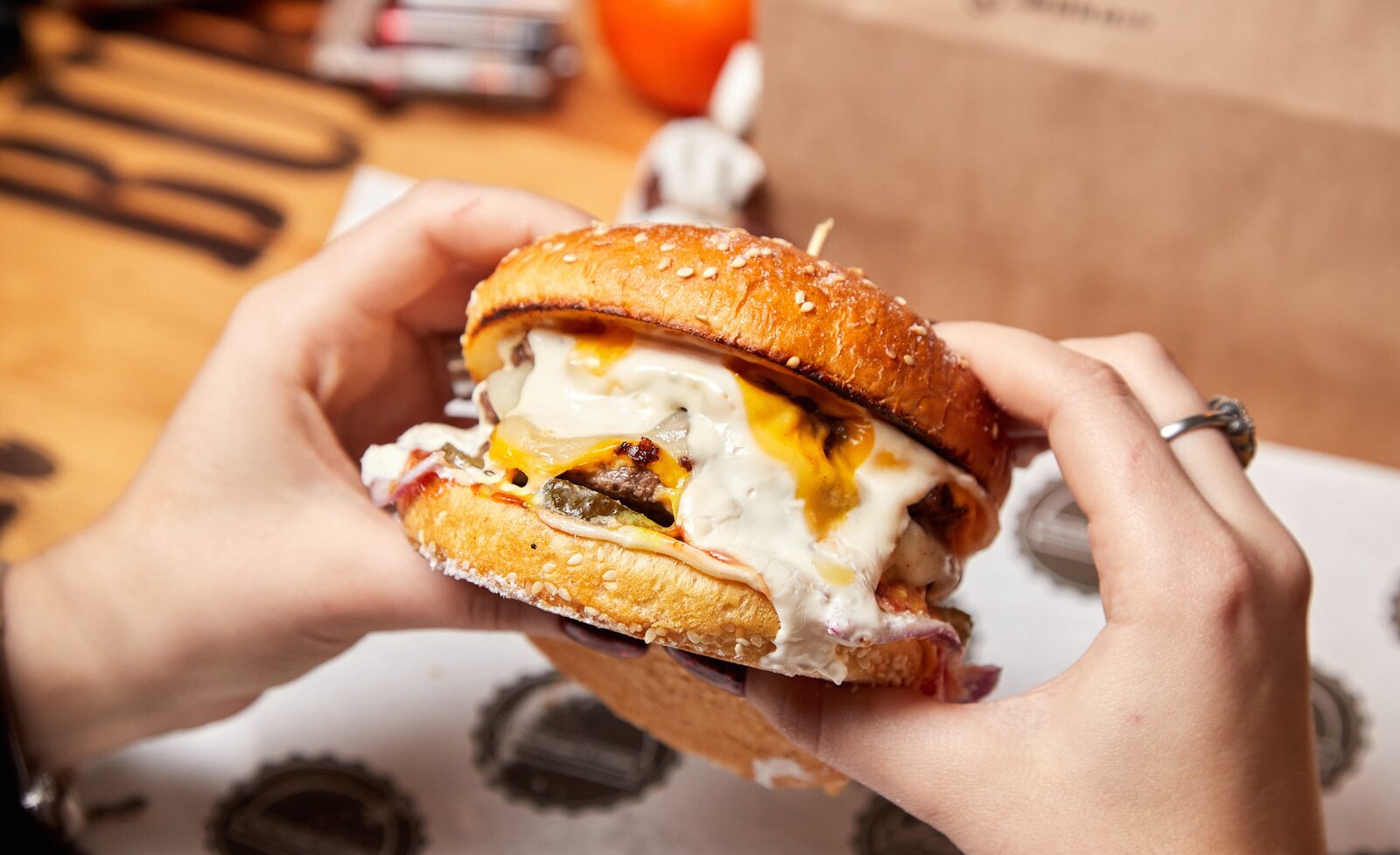 Крафтовий бургер Your Burger у Дрогобичі